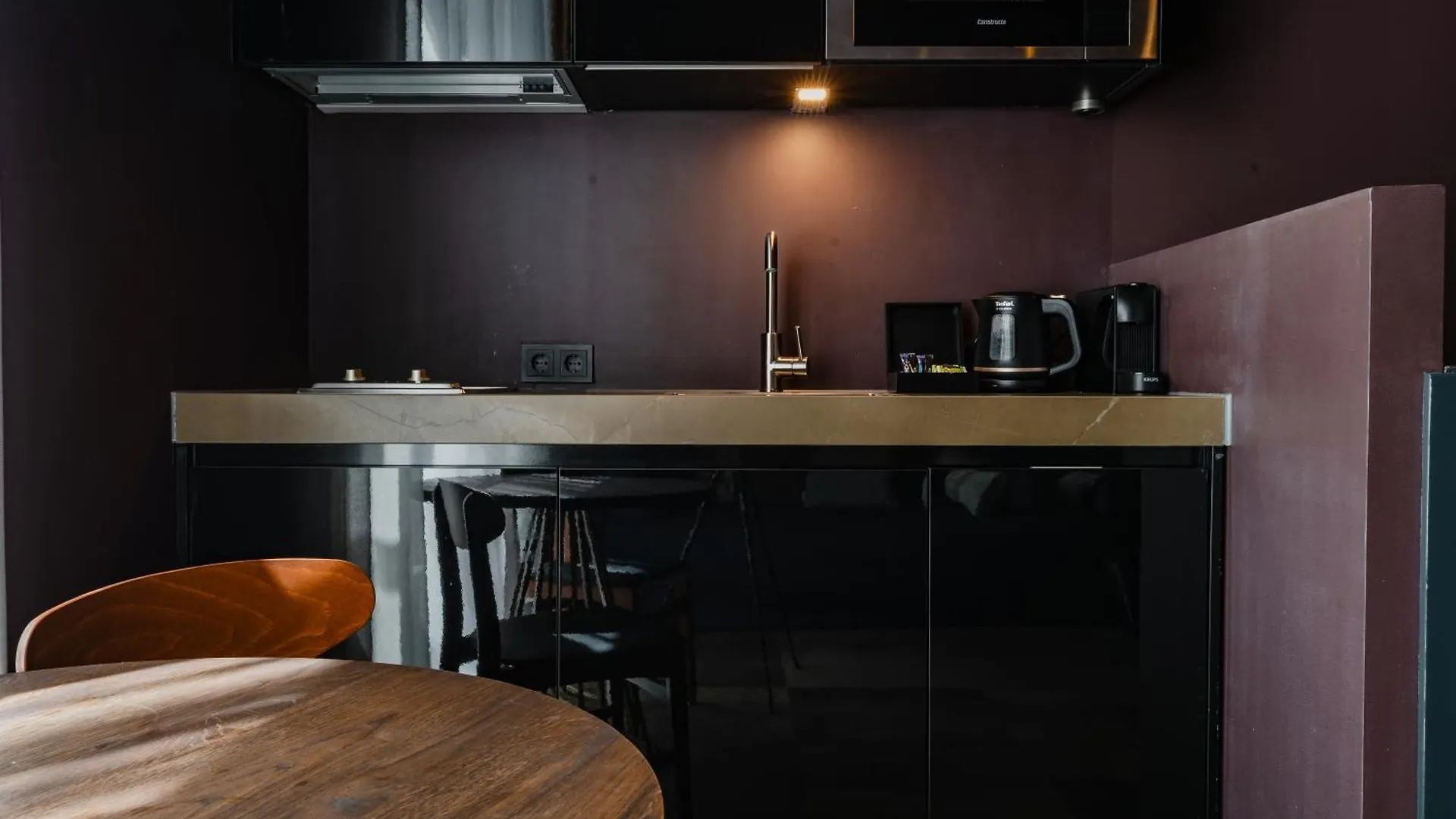 Hotel De Jonker Urban Studios & Suites Amsterdam