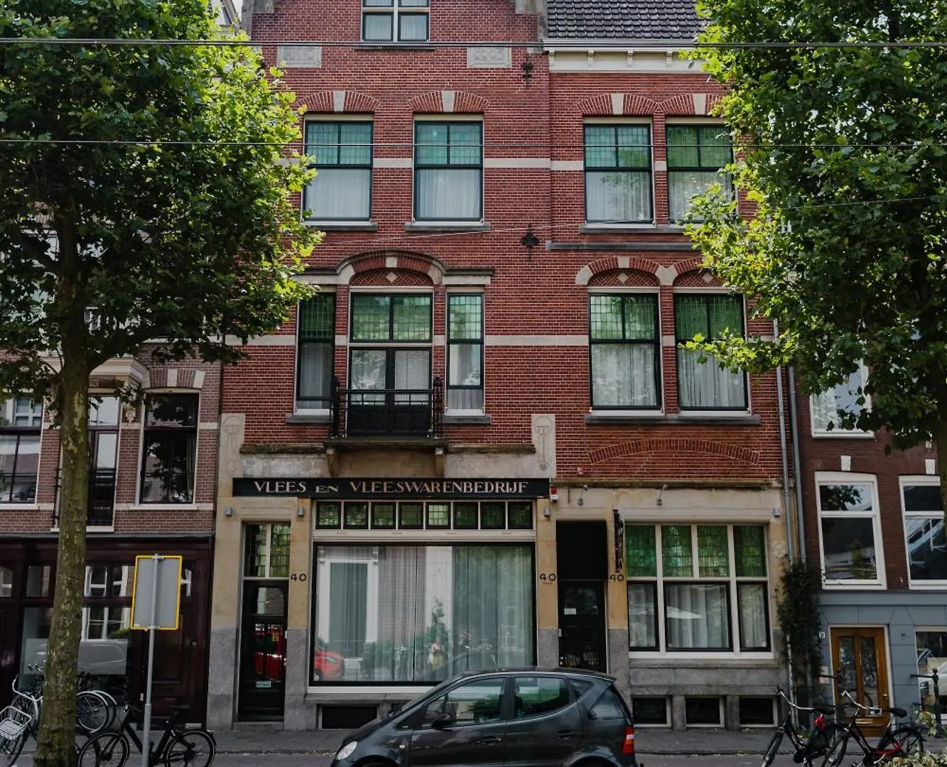 De Jonker Urban Studios & Suites Амстердам 4*,  Нидерланды