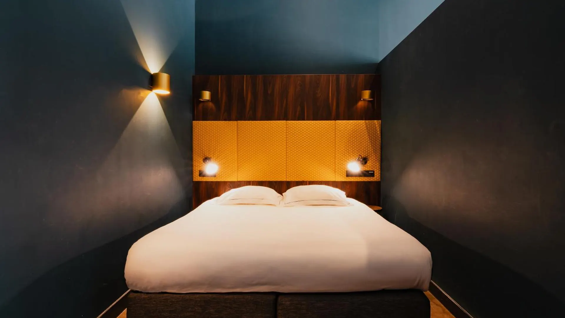 De Jonker Urban Studios & Suites Амстердам Отель
