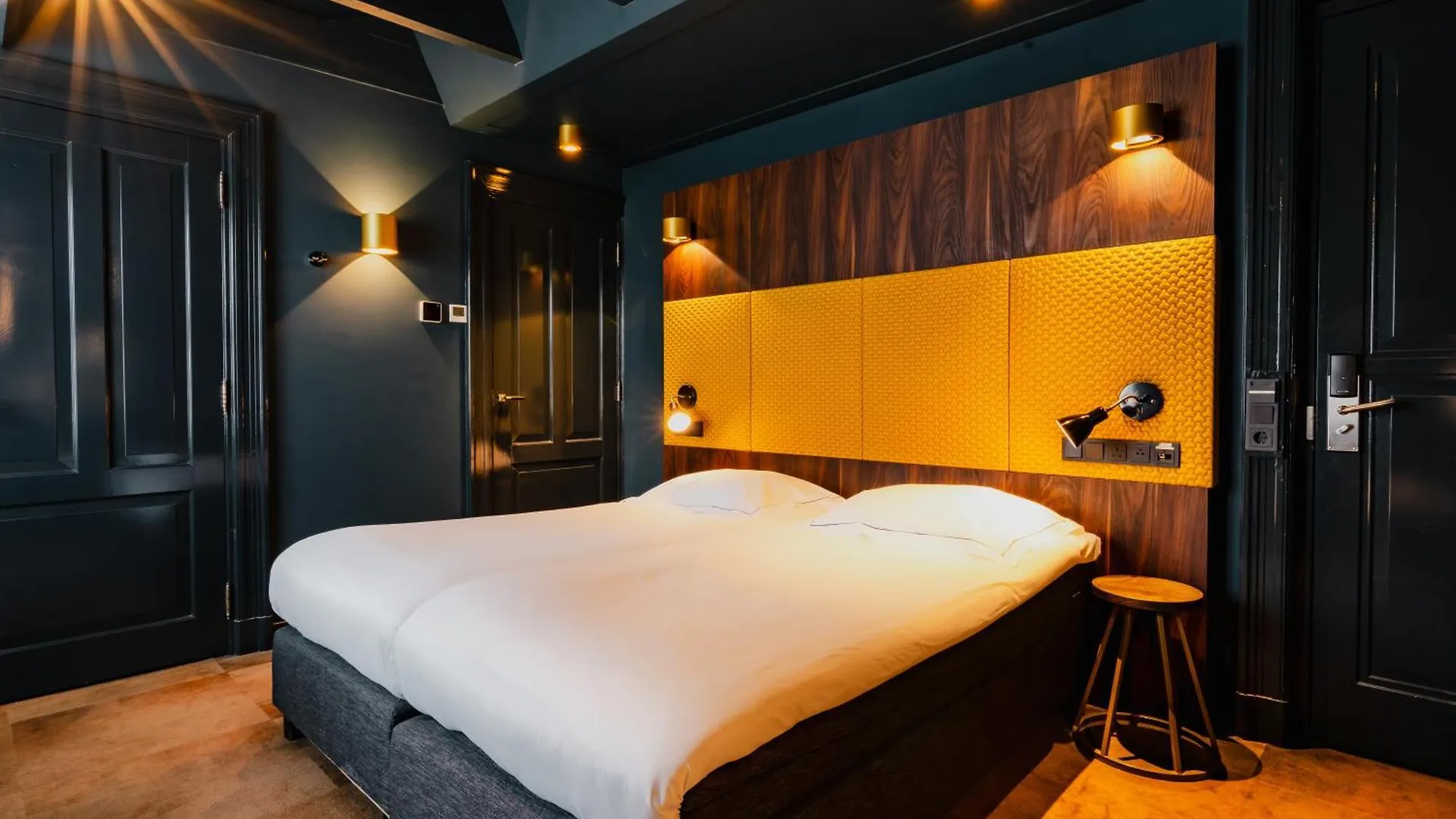 De Jonker Urban Studios & Suites Amsterdam 4*,